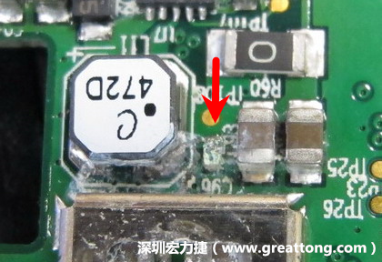 電路板疑似腐蝕氧化，懷疑電流異常過熱造成